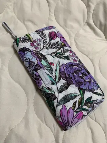 베라 브래들리 라벤더 메도우 장지갑