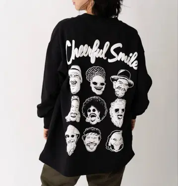 10.30z Cheerful Smile 맨투맨 빅Tee
