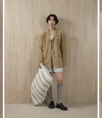 lawgy 베이지 자켓