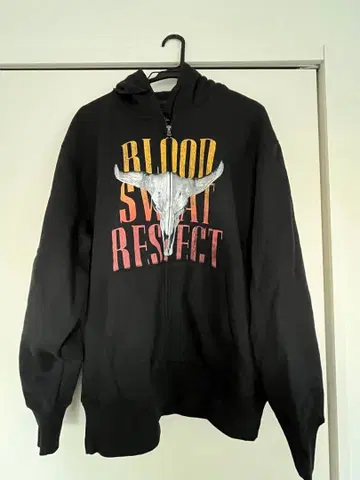 언더아머 블러드 스웨트 리스펙트 후드티