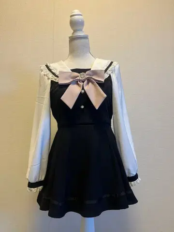 리즈리사 세일러 카라 셋업