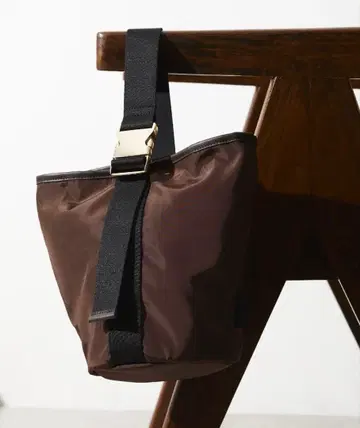 OUTDOORPRODUCTS 브라운 토트백