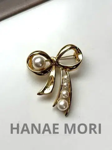 하나에모리 리본형 펄 브로치