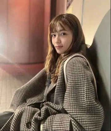 미라 오웬 체크 하프 A라인 코트