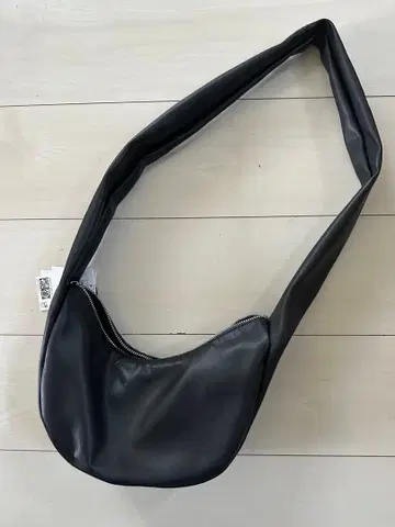 H&M 인조 가죽 숄더백 블랙