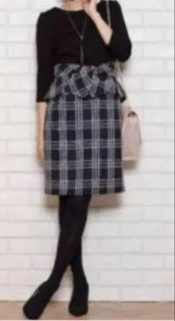 JUSGLITTY 저스길리티 플럼 트위드 절개 원피스