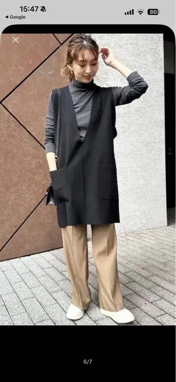 블랙 V넥 베스트, 포켓 부착 스픽 앤 스팬