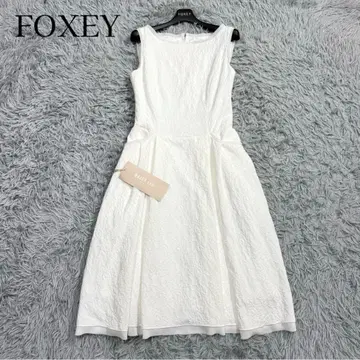 컨디션 최상 데이지린 폭시 10만 와플 레이디 자카드 드레스 화이트