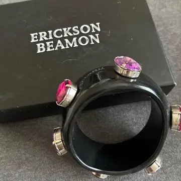 ERICKSON BEAMON 블랙 핑크 팔찌