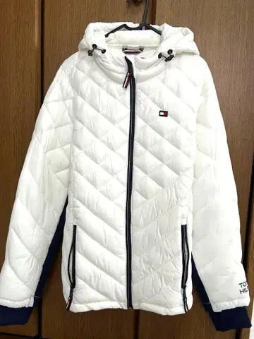 TOMMY HILFIGER 화이트 다운 자켓