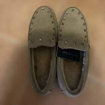 EMU Australia 스터드 부착 모카신