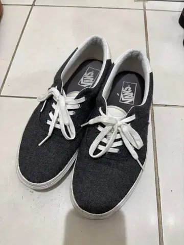 VANS 그레이 로우컷 스니커즈