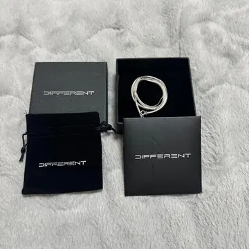 DIFFERENT 실버 목걸이 53cm