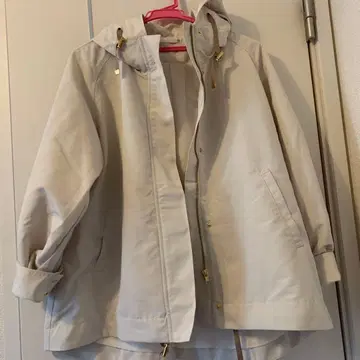 잇츠데모 마운틴 파카 라이트 베이지