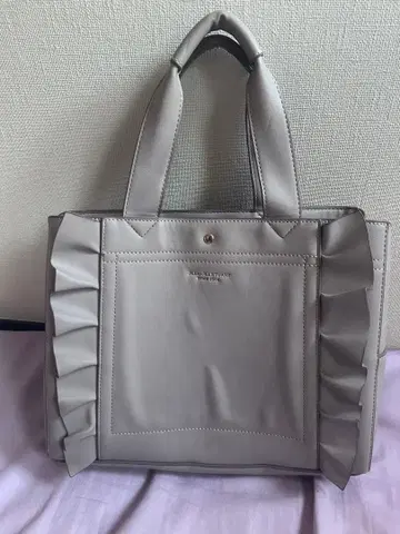 Jill by Jillstuart 프릴 토트 대형 가죽