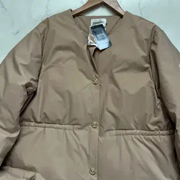 새상품급 INGEBORG 잉게보그 다운 자켓 코트 베이지