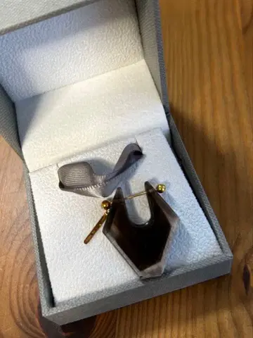 MONAKA jewellery 락 귀걸이 모나카 주얼리 스모키