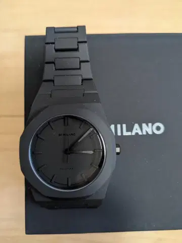 D1 MILANO 폴리카본 쉐도우 PCBJ10 쿼츠 남성용