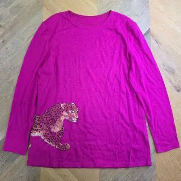 이타리야 새상품급 레오파드 자수 핑크 긴팔 니트 새상품급 y57