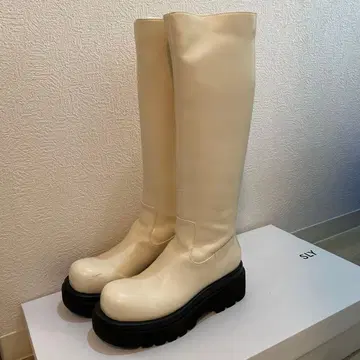 SLY 통굽 롱 부츠 화이트