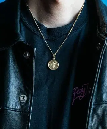 Pay money To my Pain 코인 목걸이 [ 골드 ]