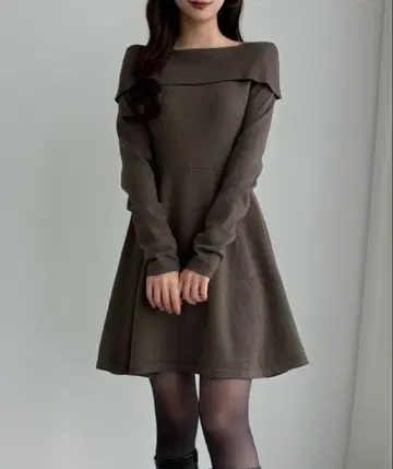 브라운 오프숄더 니트 원피스