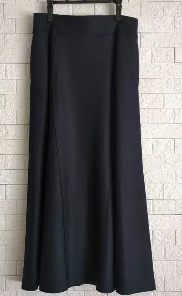 [1er 프리미에 아롱디스망] 네이비 플레어 롱 스커트 38