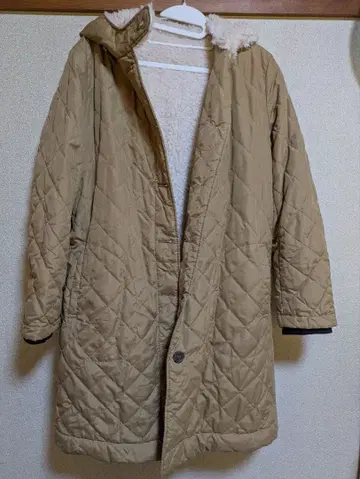 베이지 퀼팅 롱 코트