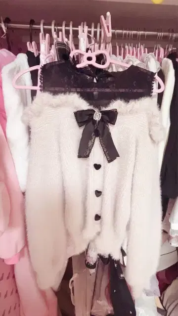 리즈리사 레이어드 스타일 어깨 트임 니트