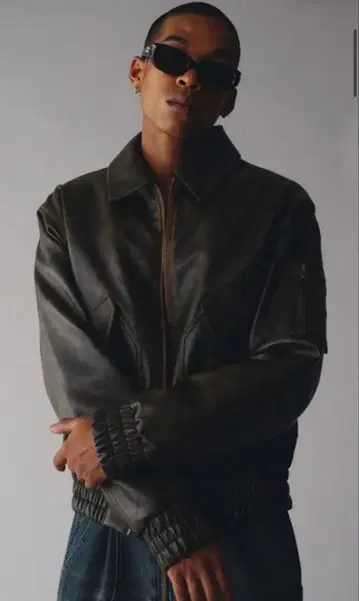 언더 행크 초기 블랙 가죽 자켓