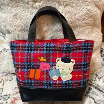 파밀리아 한정판 토트 정가 19000엔 정도