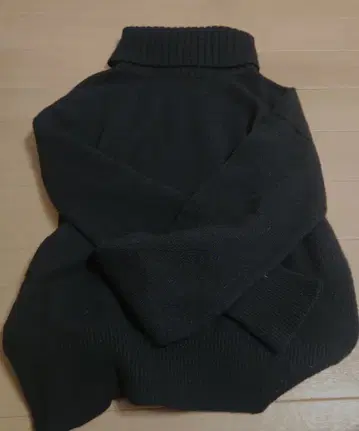 가격 인하 SPICK AND SPAN 블랙 터틀넥 스웨터