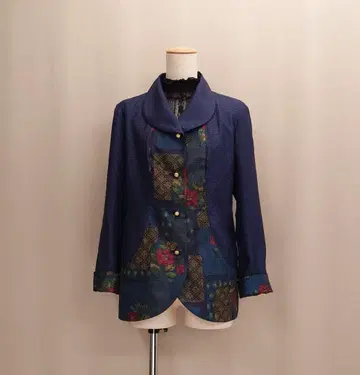 기모노 리메이크 이후 스탠드 둥근 카라 배색 절개 자켓