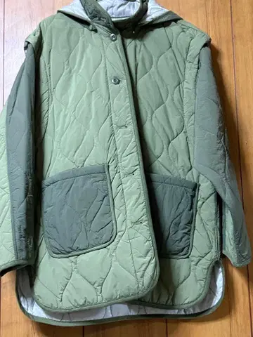 카키 퀼팅 자켓 후드 부착