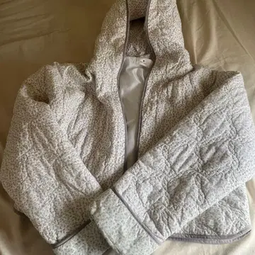 merry jenny 화이트 아우터