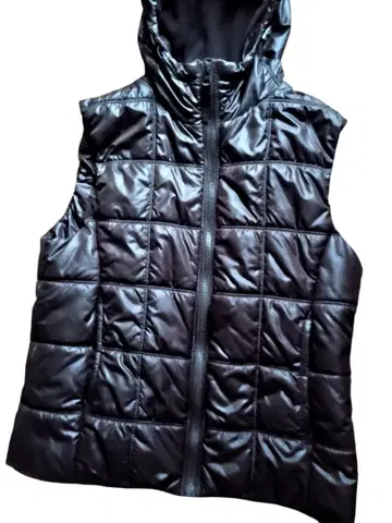 다크 브라운 퀼팅 다운 베스트 후드 부착