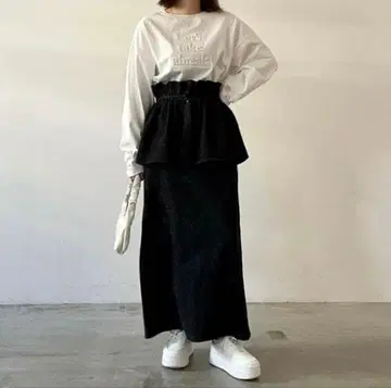 크러쉬 데님 멀티 way 스커트 블랙