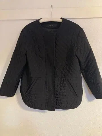 저널 스탠다드 불규칙 퀼팅 자켓 블랙