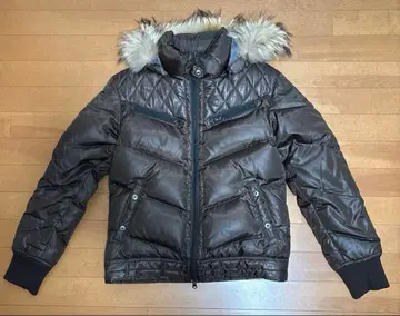 RATTLE TRAP 다운 자켓