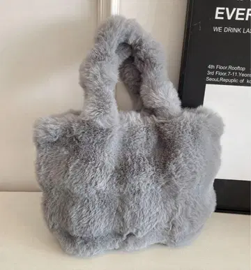 마지막 1개 ZARA 장르 해외 브랜드 대용량 퍼 핸드백 그레이