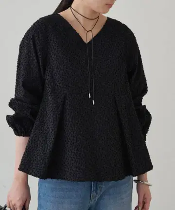 새상품 Loungedress 자카드 페플럼 블라우스 블랙 라운지 드레스