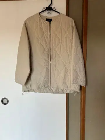 23구 L 사이즈 충전솜 패딩 아우터