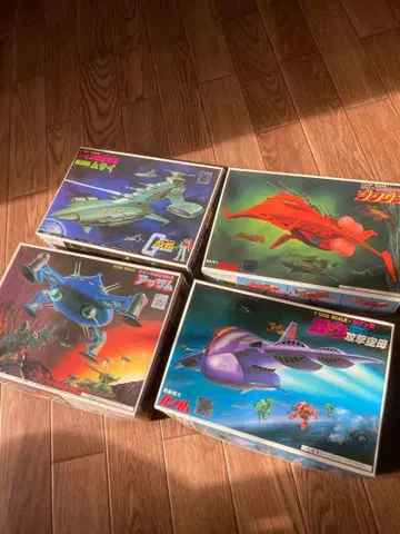 [건담 프라모델] 구 키트 지온군 순양함 전투함 등 4세트