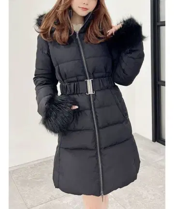 RESEXXY 후드 부착 다운 코트