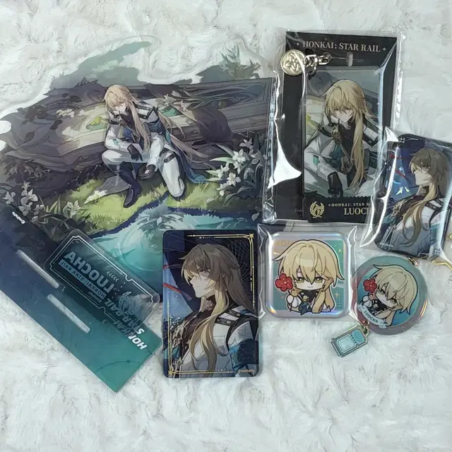 스타레일 나찰 굿즈 일괄 (아크릴 스탠드, 키링, 뱃지, 코롯타)