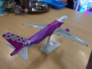 호건 1/200 피치 항공 AIRBUS A320 JA801P 창간호기