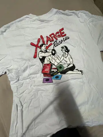 XLARGE 그래픽 프린트 T셔츠
