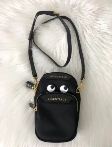 안야 힌드마치 귀여운 스마트폰 숄더백 눈 디자인