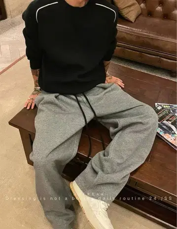 OXFREAK 그레이 조거 팬츠 맨투맨 소재