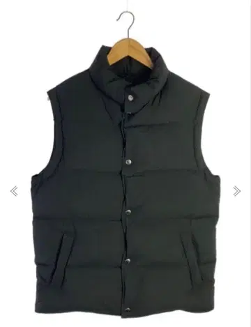 SOPHNET. 블랙 다운 베스트 M